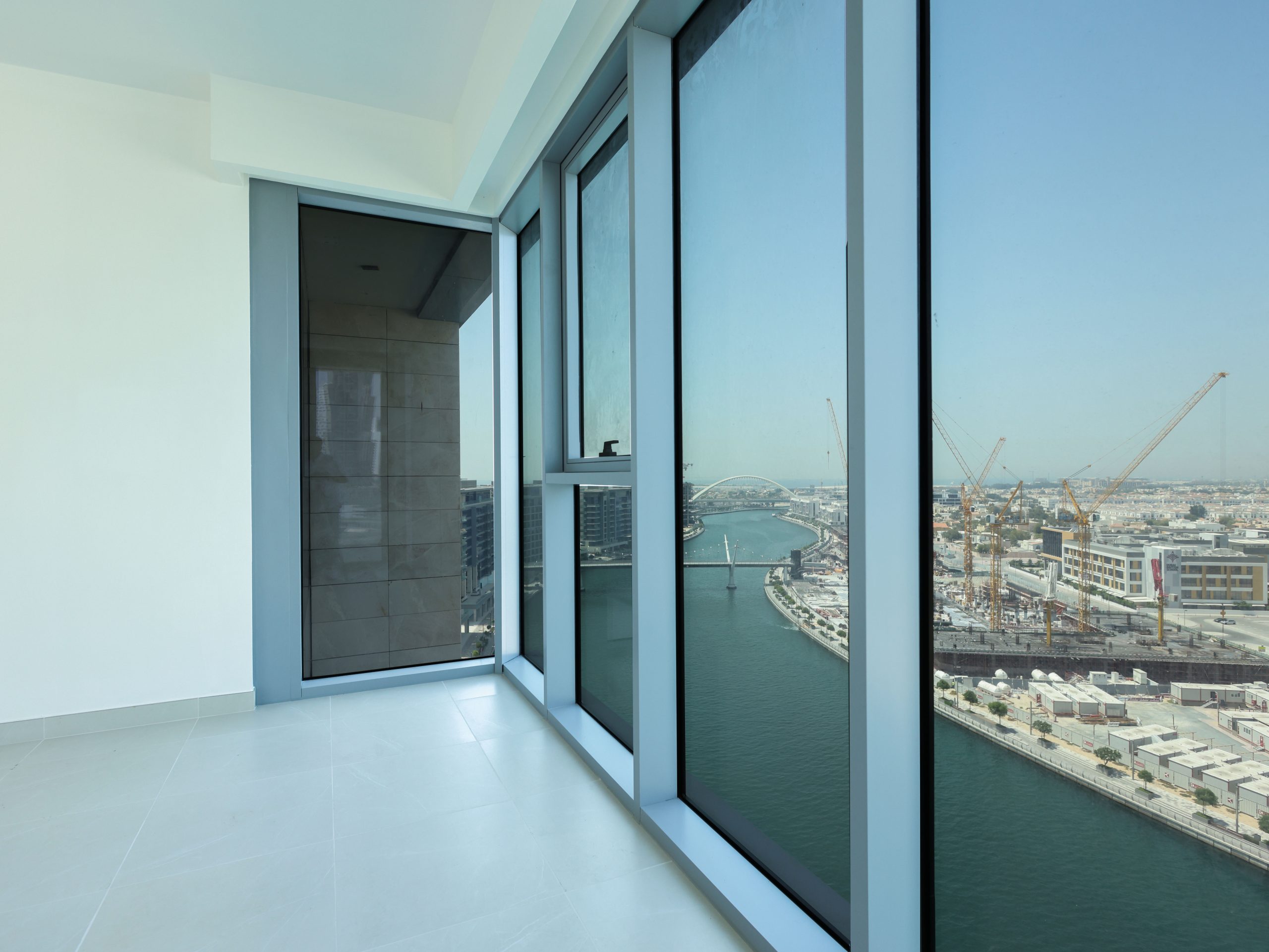 2BR apartment in Canal Front Residences 9