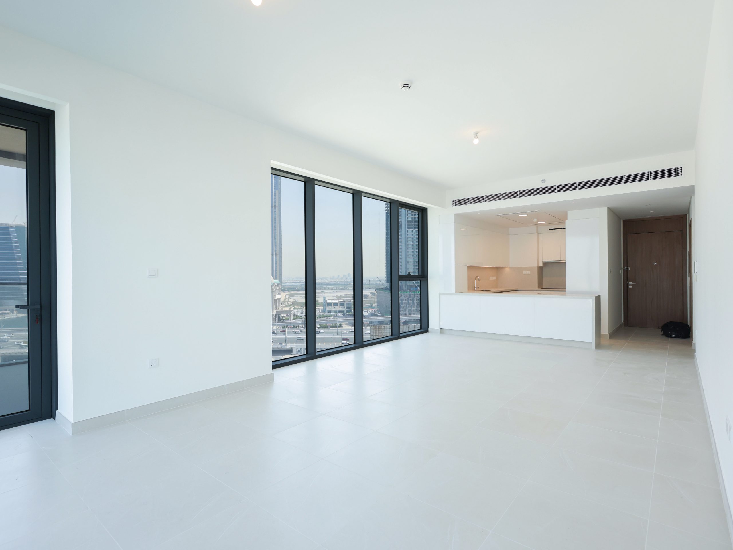2BR apartment in Canal Front Residences 9