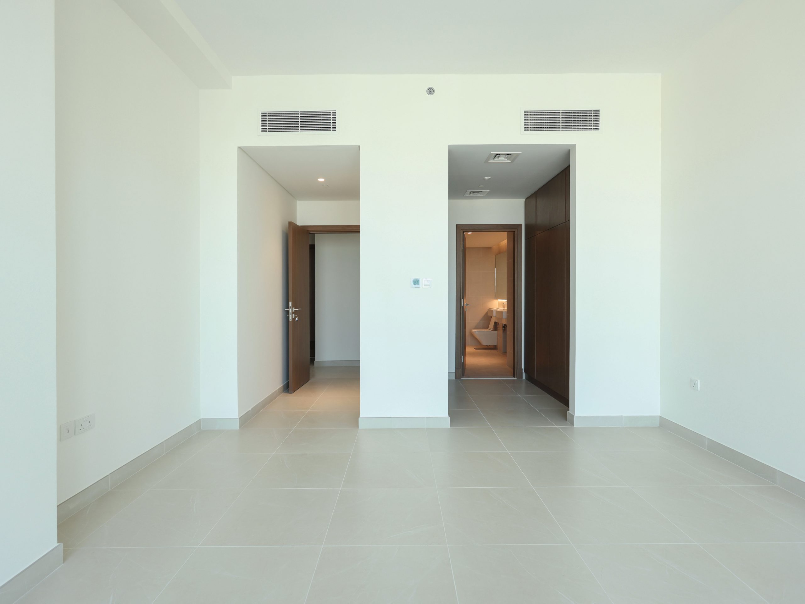 2BR apartment in Canal Front Residences 9