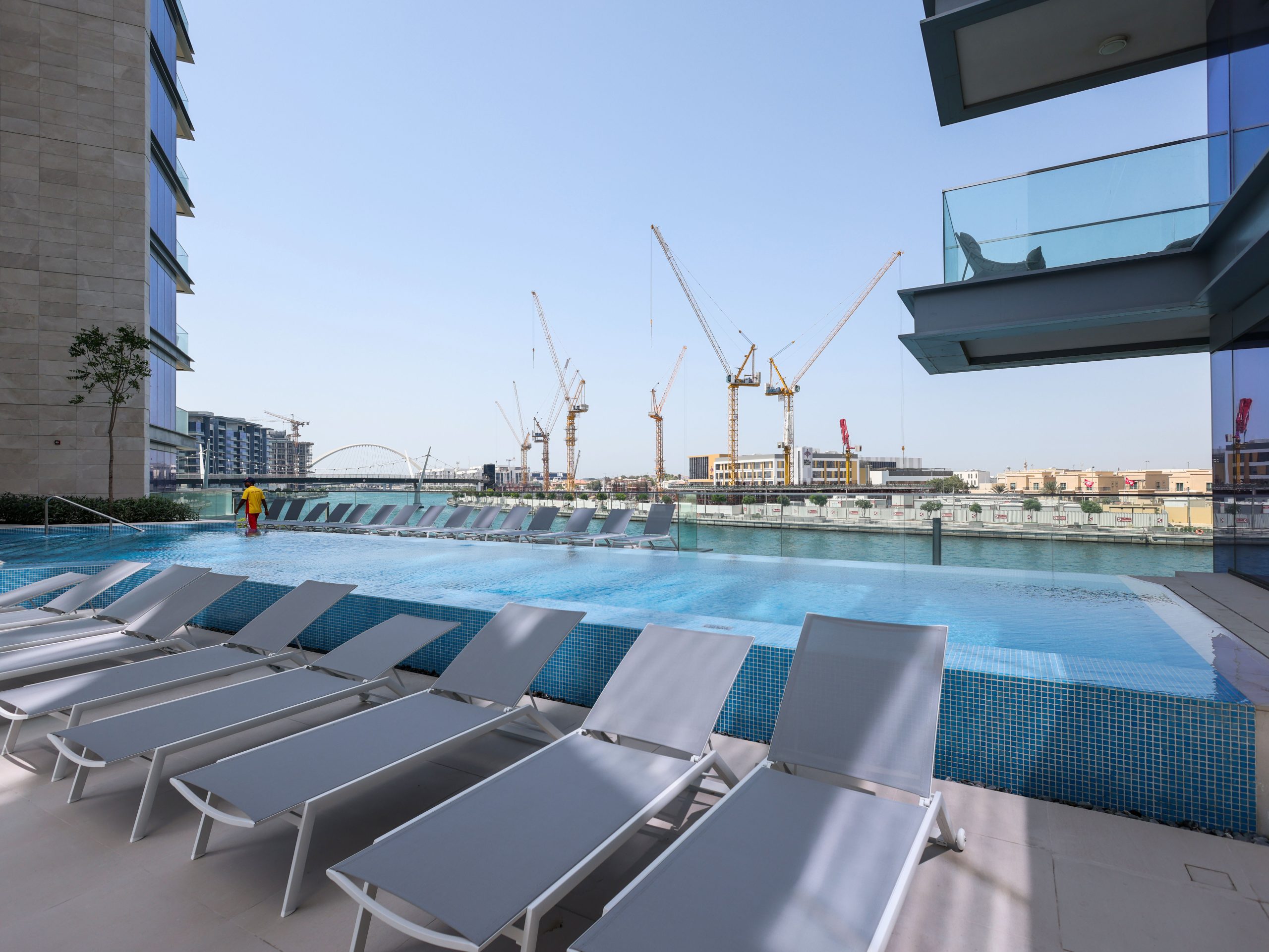 2BR apartment in Canal Front Residences 9